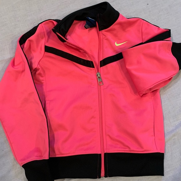 Nike Jacket - Picture 2 of 4